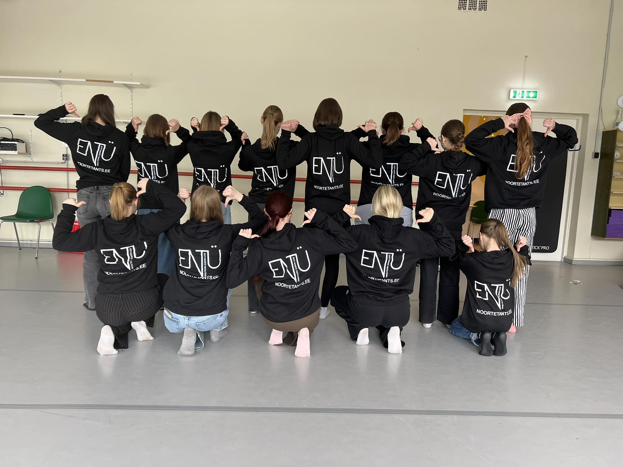 9.märtsil toimus tantsuanalüüsi töötuba, kus lepiti kokku põhimõtetes, mida ENTÜ noortežürii jälgib ja hindab Koolitantsu piirkondlikes voorudes.
The post Tants